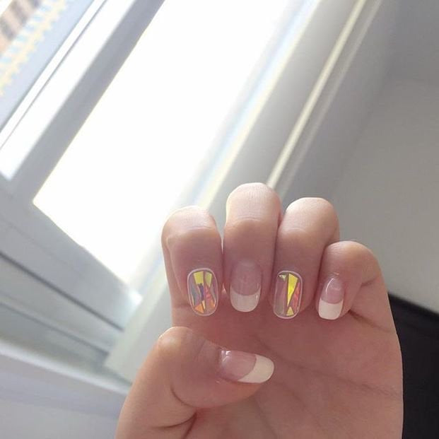 ネイルアート オーロラフィルム 4色セット リフェクションフィルム/ 1色=約4cm×20cm /オーロラフレンチ ホログラムシート